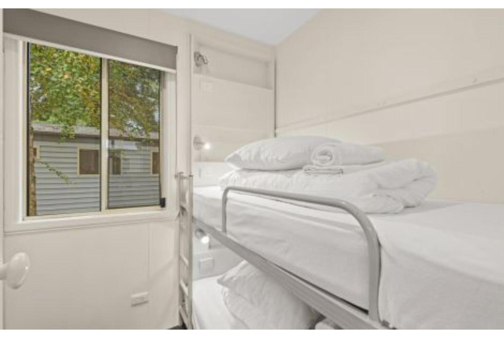 Discovery Parks - Bright Freeburgh Room photo